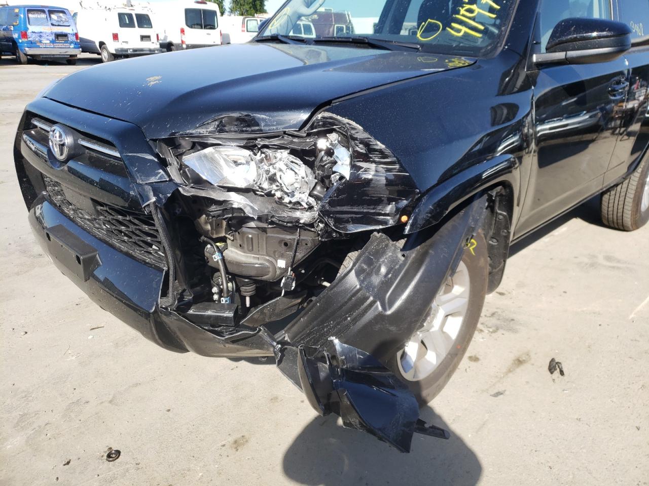Photo 9 from auction – 2022 TOYOTA 4RUNNER SR with VIN JTEMU5JR8N6019668