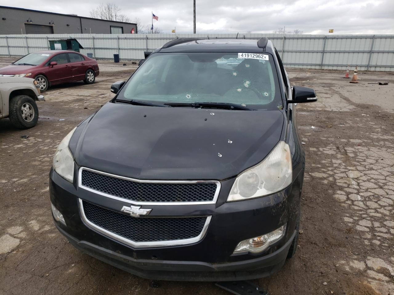 Photo 9 from auction – 2010 CHEVROLET TRAVERSE L with VIN 1GNLRFED4AS144634