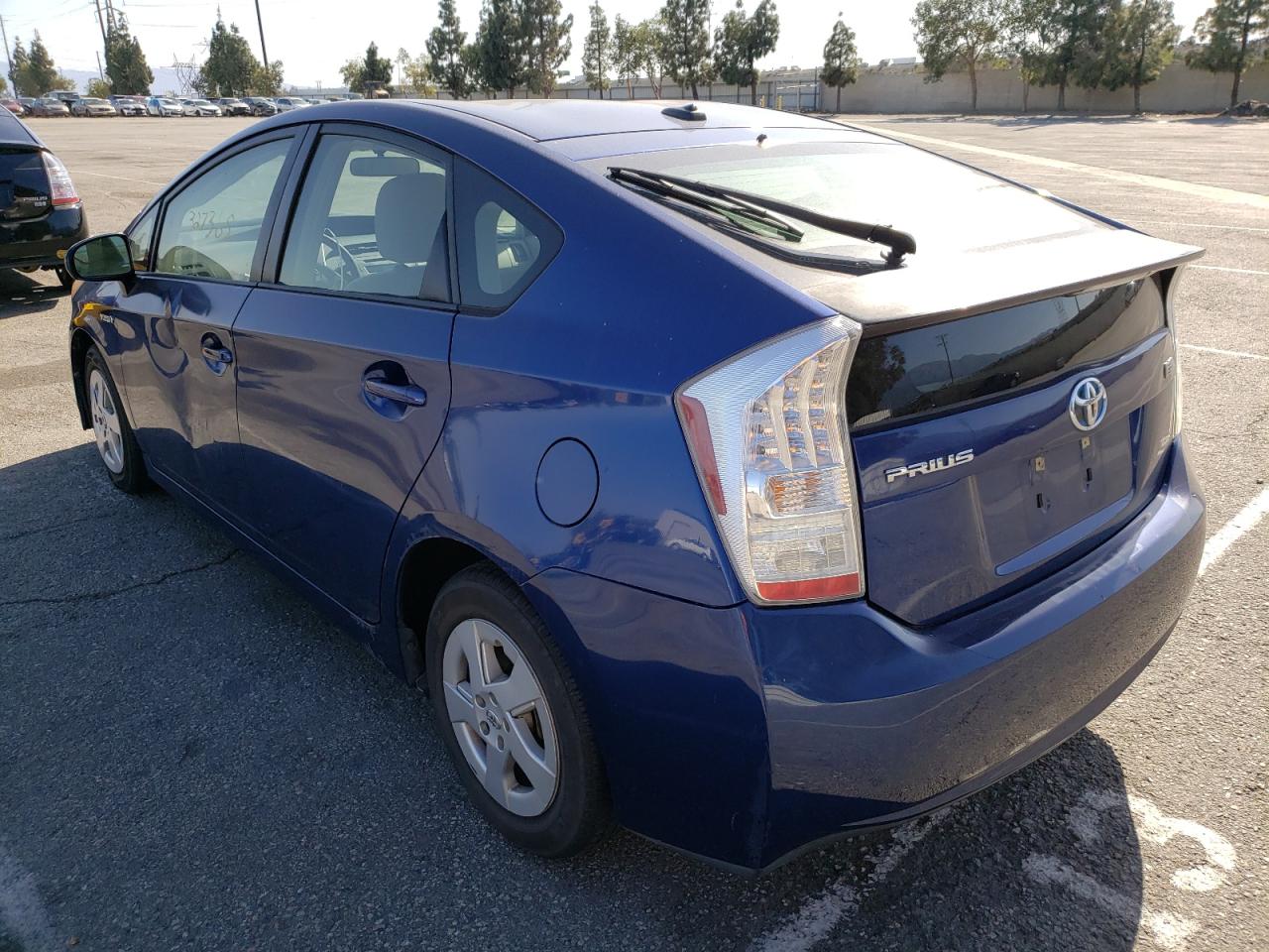 Photo 3 from auction – 2011 TOYOTA PRIUS with VIN JTDKN3DU0B0266212