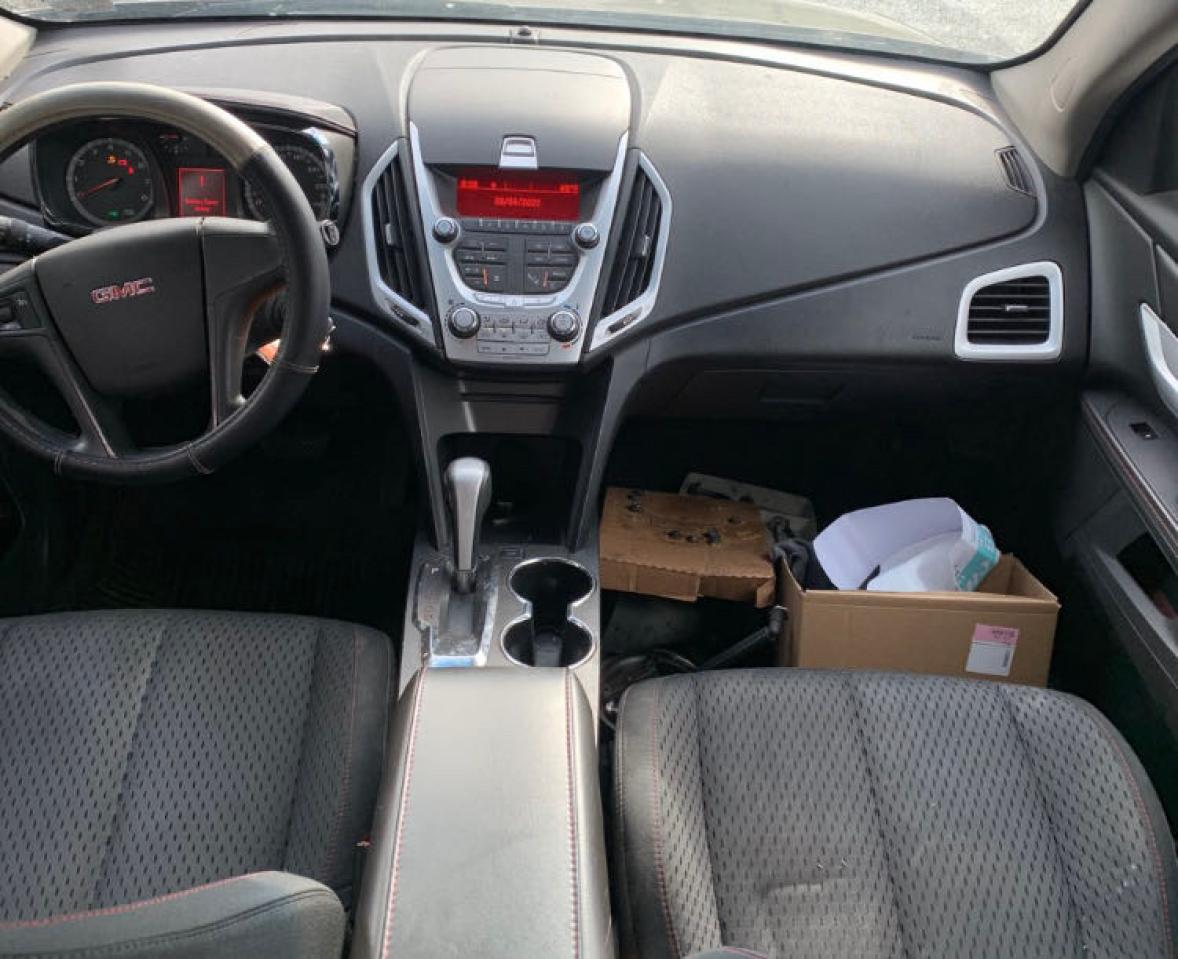 Photo 9 from auction – 2011 GMC TERRAIN SL with VIN 2CTALMEC1B6408026
