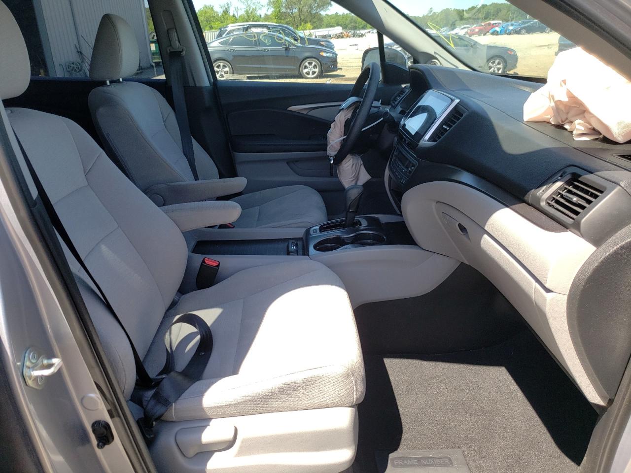Photo 5 from auction – 2018 HONDA PILOT EX with VIN 5FNYF5H30JB033628