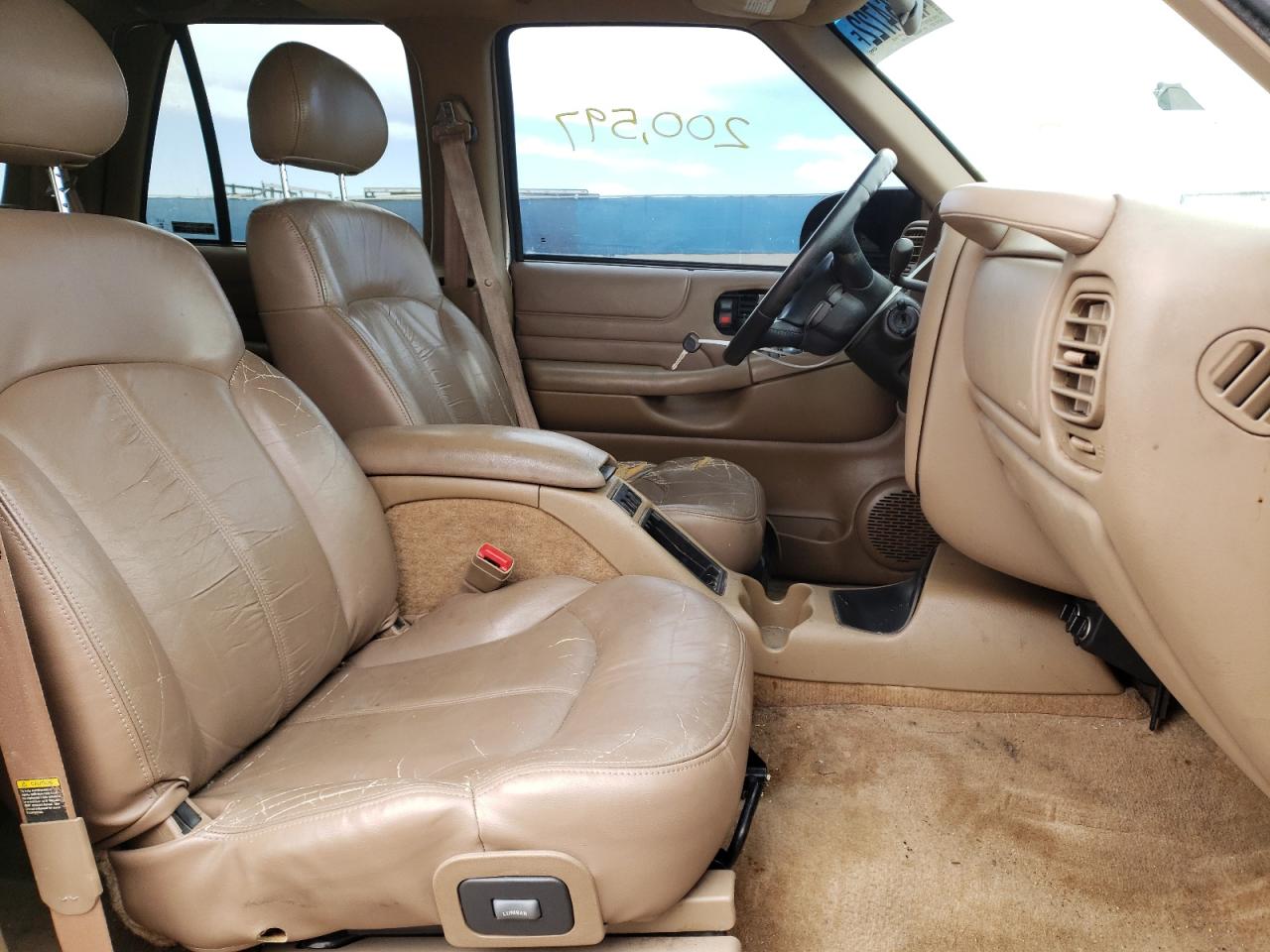 Photo 5 from auction – 2000 CHEVROLET BLAZER with VIN 1GNDT13W7Y2285494