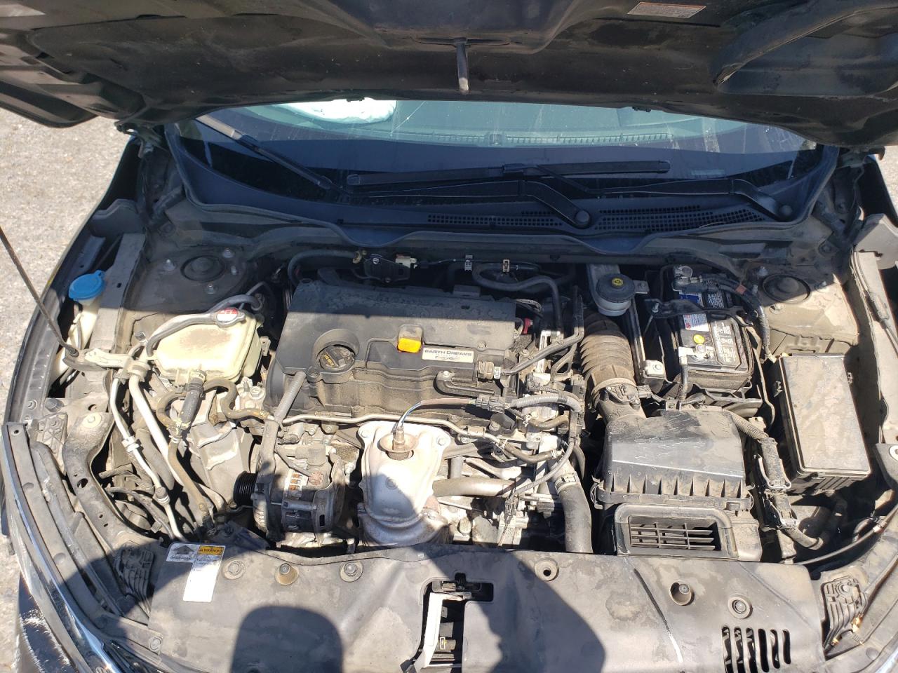 Photo 7 from auction – 2016 HONDA CIVIC LX with VIN 2HGFC2F54GH552155