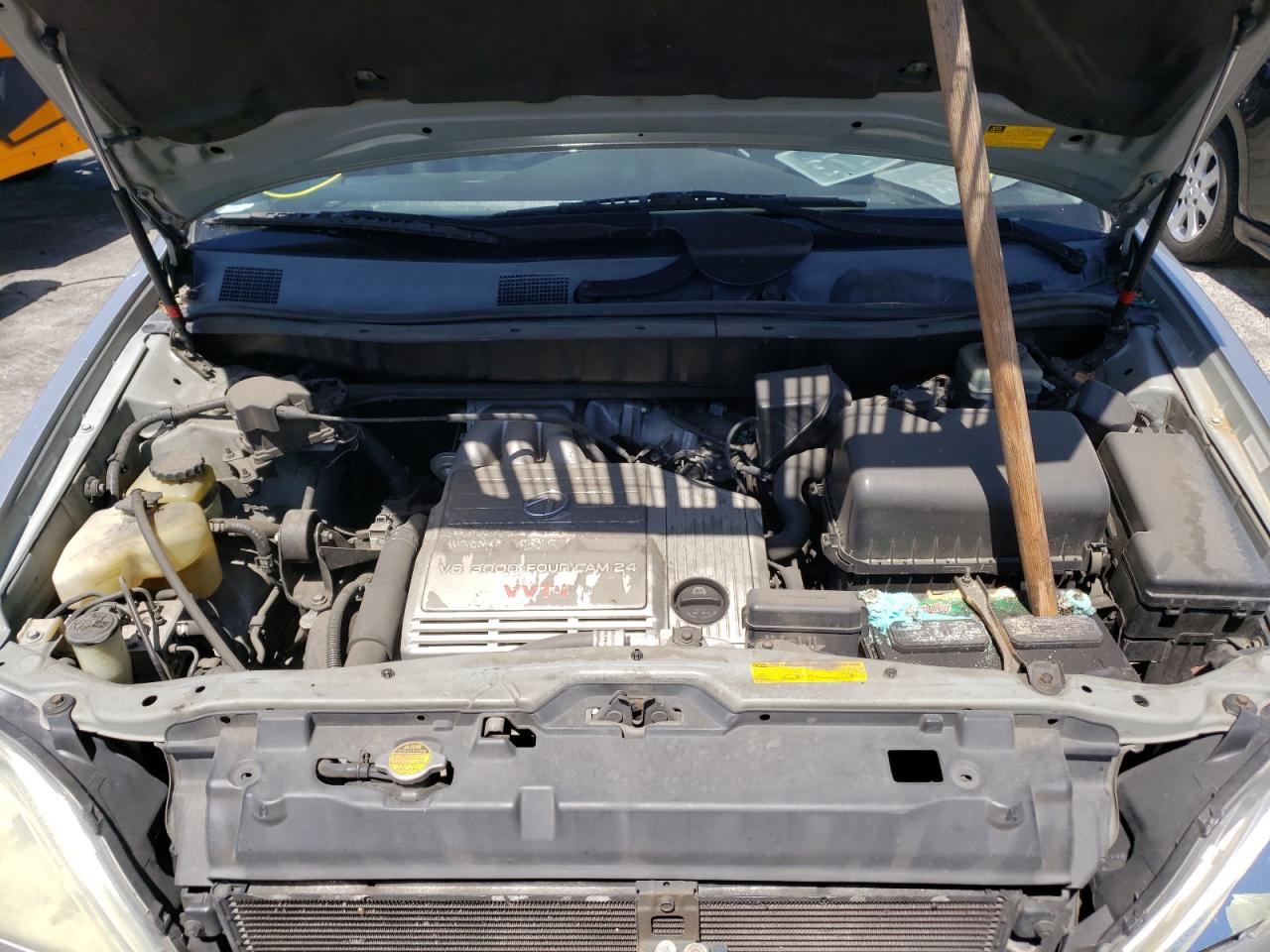 Photo 7 from auction – 2001 LEXUS RX 300 with VIN JTJGF10U610085706