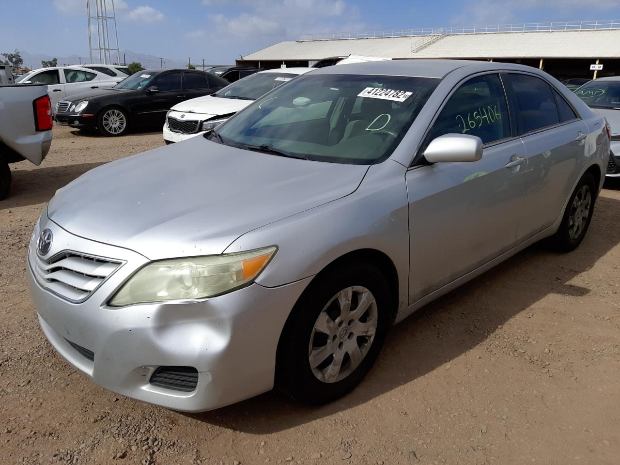 Photo 2 from auction – 2011 TOYOTA CAMRY BASE with VIN 4T4BF3EK7BR114495