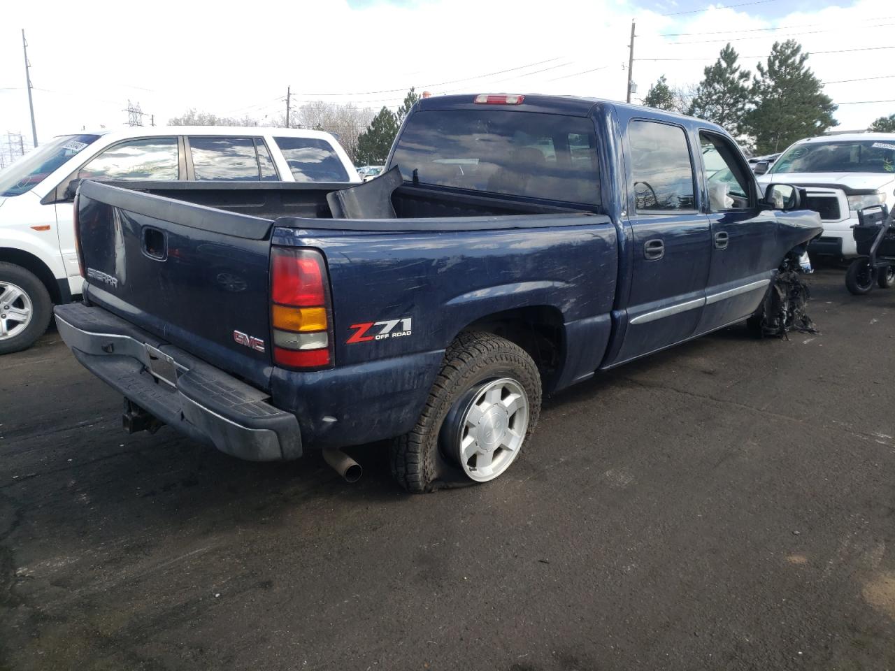 Photo 4 from auction – 2006 GMC NEW SIERRA with VIN 2GTEK13T861225162