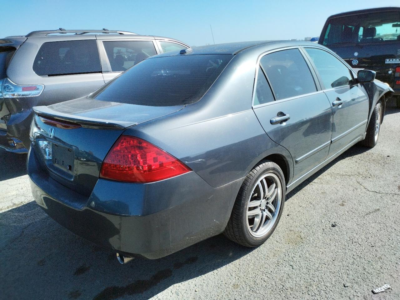 Photo 4 from auction – 2007 HONDA ACCORD EX with VIN 1HGCM66897A028371