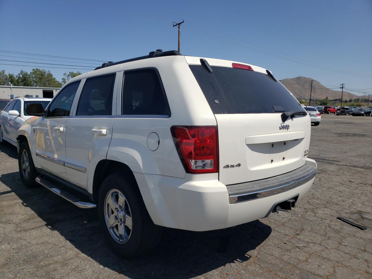 Photo 3 from auction – 2005 JEEP GRAND CHER with VIN 1J8HR58225C645291