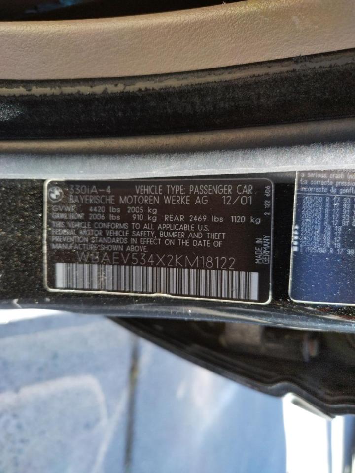 Photo 10 from auction – 2002 BMW 330 I with VIN WBAEV534X2KM18122