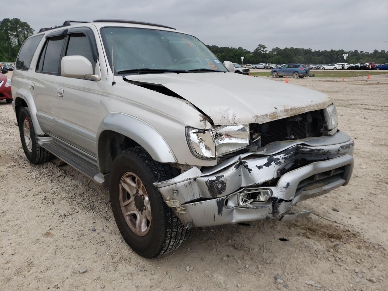 TOYOTA 4RUNNER LI 2000 with VIN JT3GN87R5Y0149507 - Photo from auction