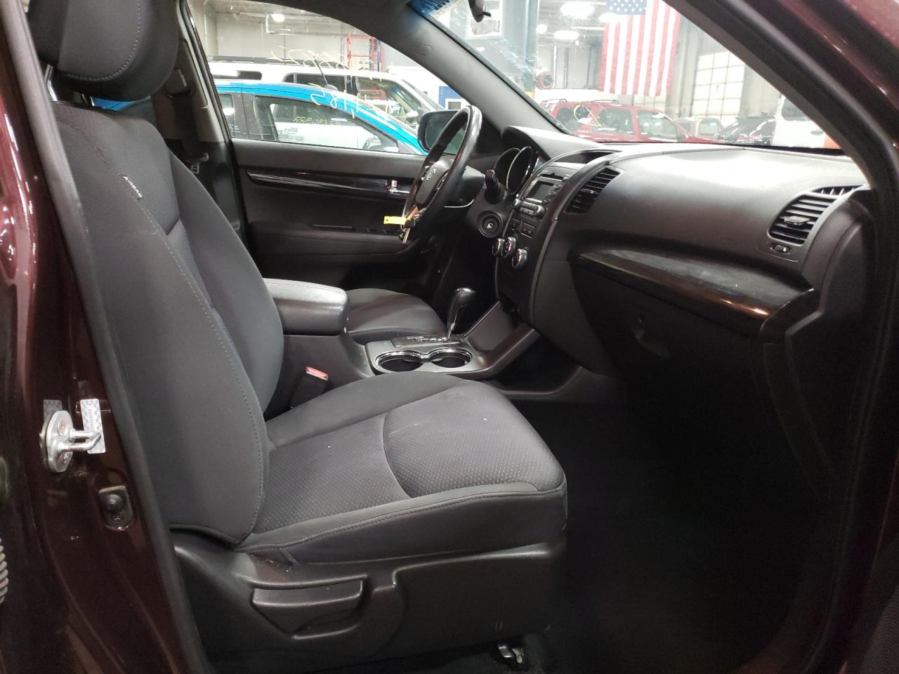 Photo 5 from auction – 2011 KIA SORENTO BA with VIN 5XYKTCA12BG004525
