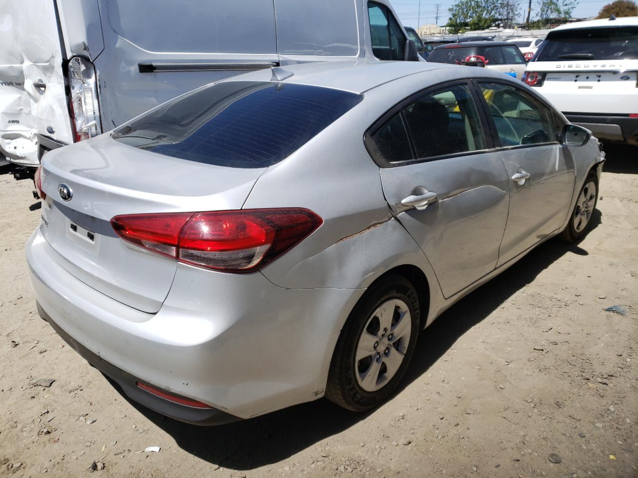 Photo 4 from auction – 2017 KIA FORTE LX with VIN 3KPFK4A77HE031286