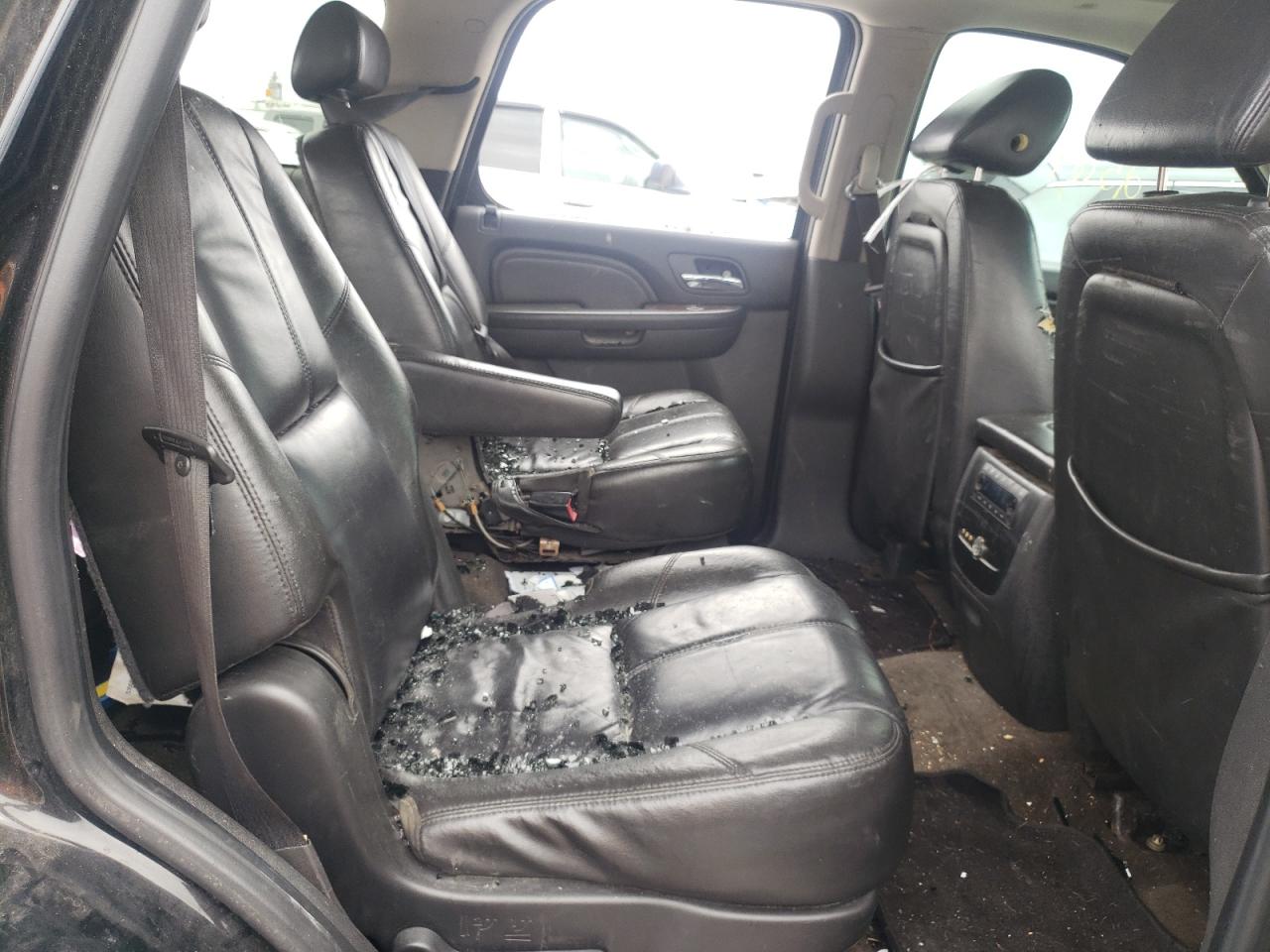 Photo 6 from auction – 2008 GMC YUKON DENA with VIN 1GKEC63878J182999
