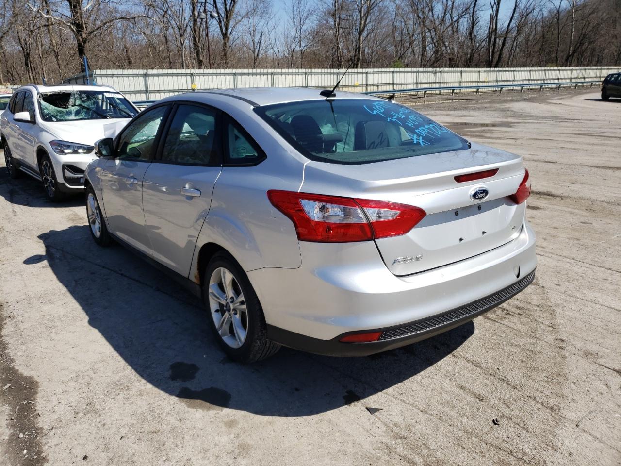 Photo 3 from auction – 2013 FORD FOCUS SE with VIN 1FADP3F29DL218911