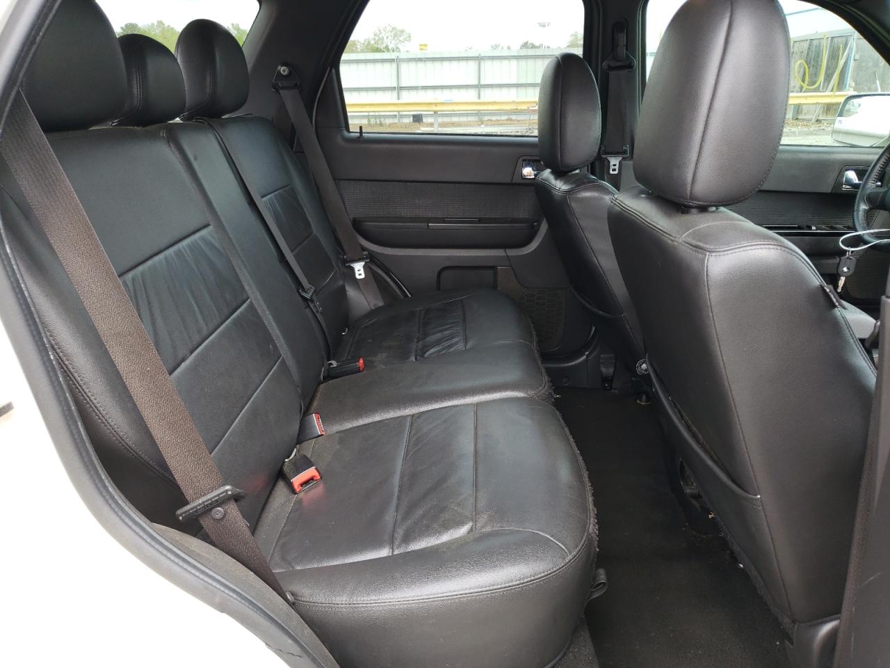 Photo 16 from auction – 2011 FORD ESCAPE LIM with VIN 1FMCU0E71BKA74036