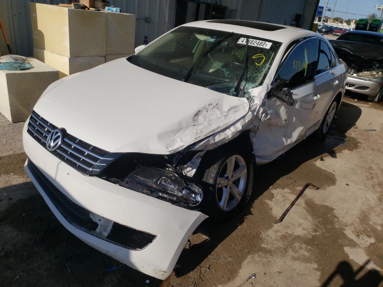 Photo 10 from auction – 2012 VOLKSWAGEN PASSAT SE with VIN 1VWBN7A34CC071990