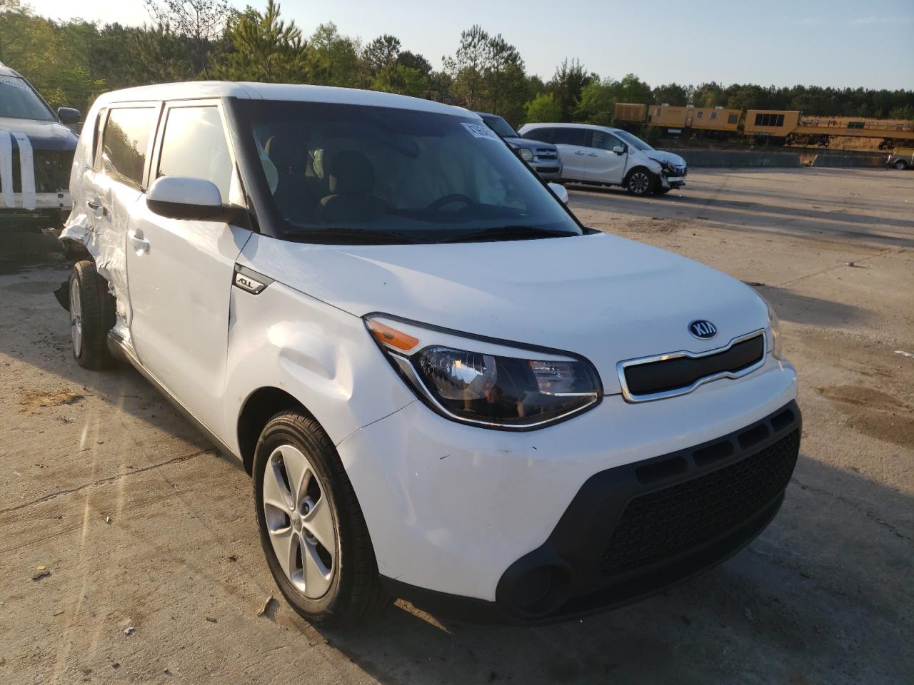 KIA SOUL 2016 with VIN KNDJN2A20G7339294 - Photo from auction