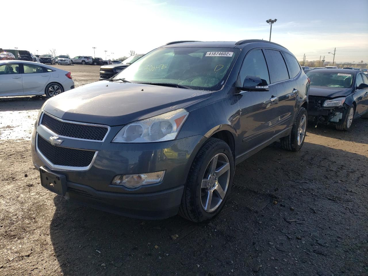 Photo 2 from auction – 2012 CHEVROLET TRAVERSE L with VIN 1GNKRGED1CJ306780