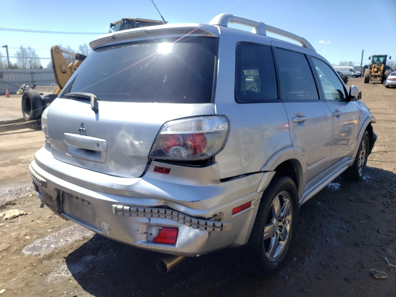 Photo 4 from auction – 2006 MITSUBISHI OUTLANDER with VIN JA4LX41F86U003405