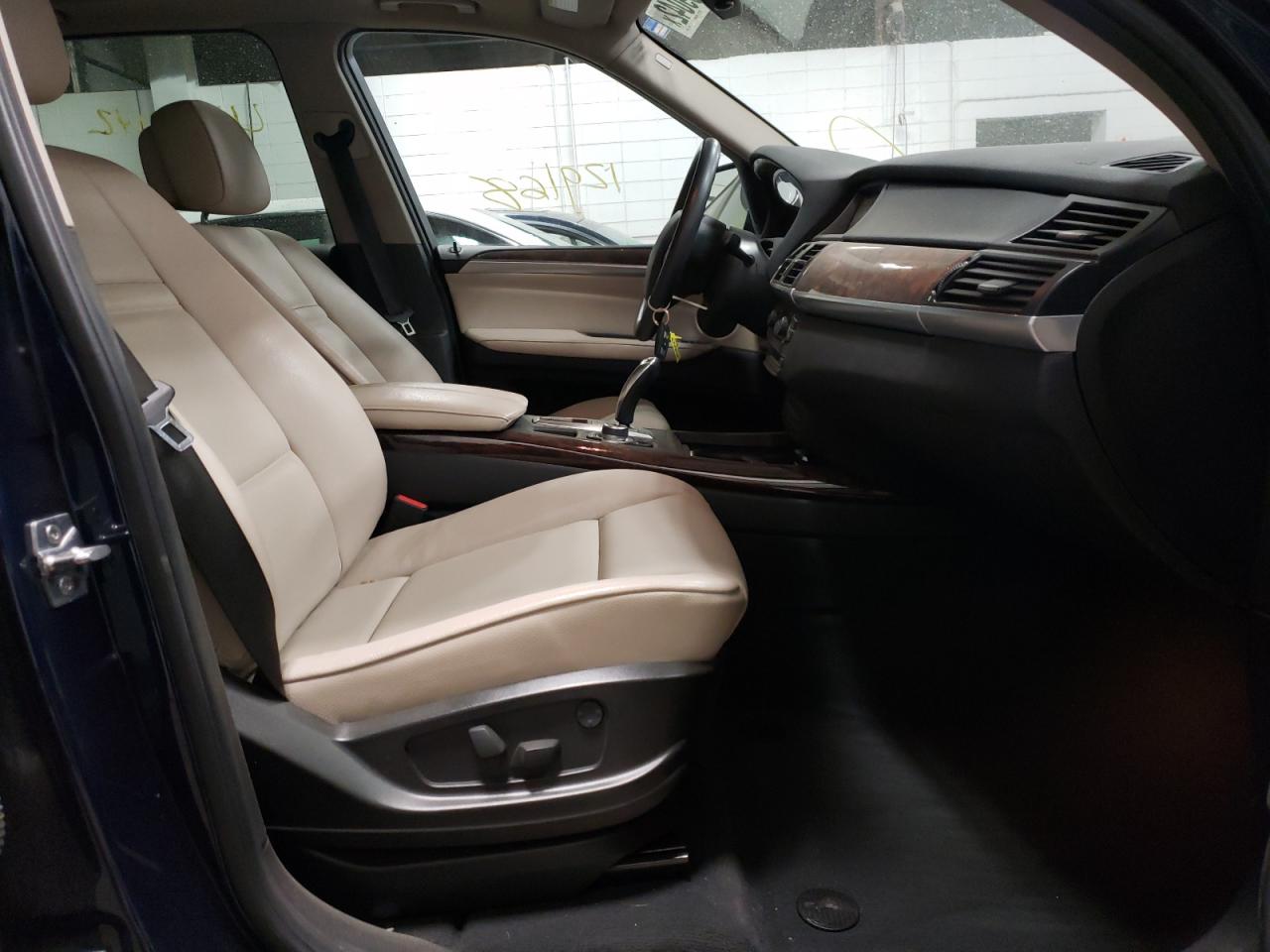 Photo 5 from auction – 2012 BMW X5 XDRIVE3 with VIN 5UXZV4C50CL746537