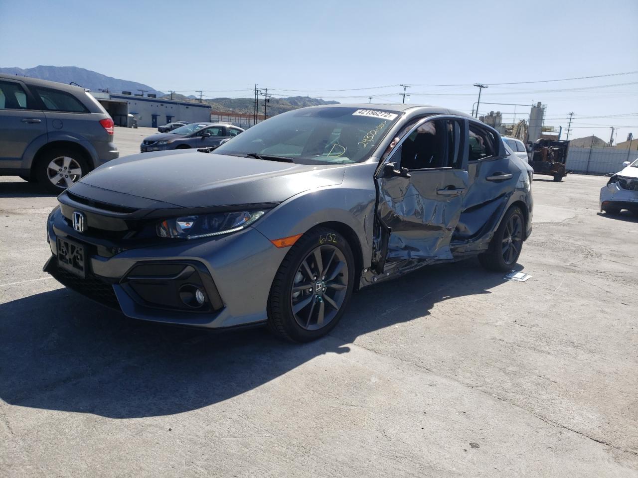 Photo 2 from auction – 2020 HONDA CIVIC EX with VIN SHHFK7H64LU403277