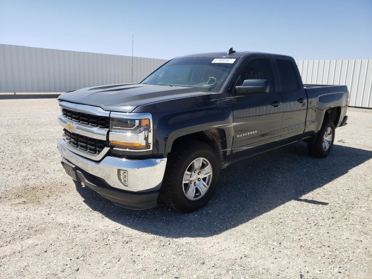 Photo 2 from auction – 2018 CHEVROLET SILVERADO with VIN 2GCRCREC7J1103122