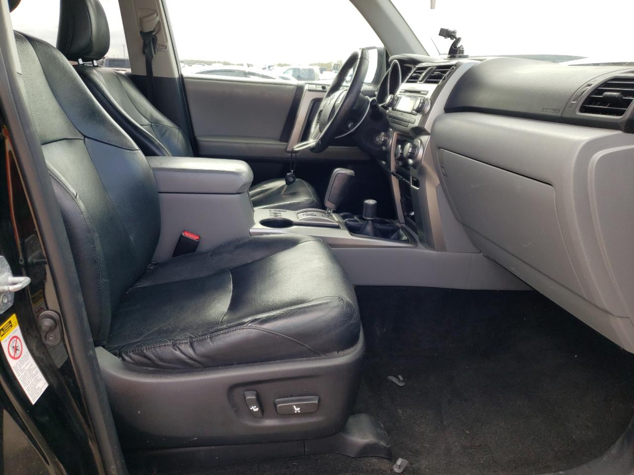 Photo 5 from auction – 2011 TOYOTA 4RUNNER SR with VIN JTEBU5JR4B5047864