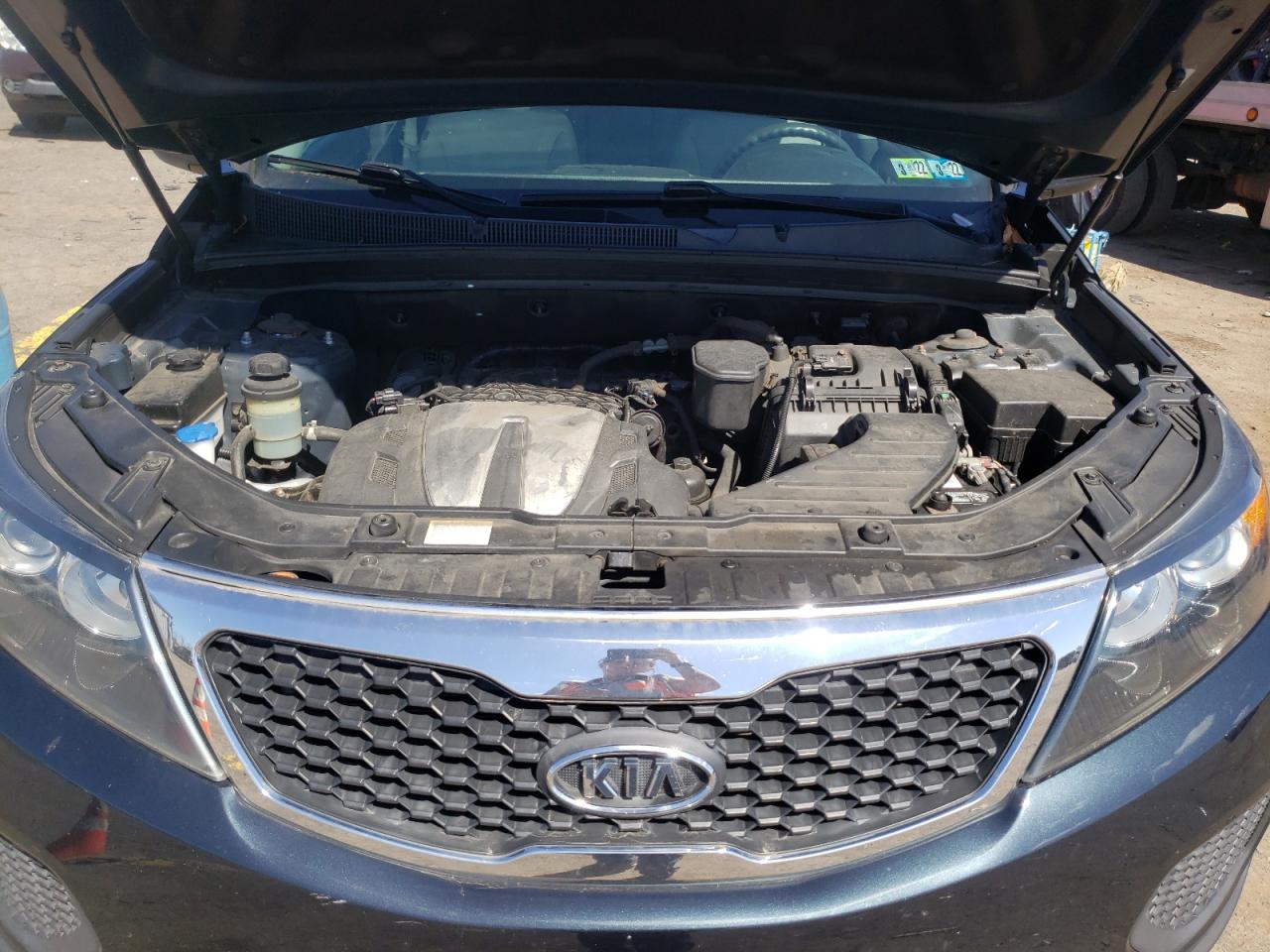 Photo 7 from auction – 2012 KIA SORENTO BA with VIN 5XYKT4A24CG283685