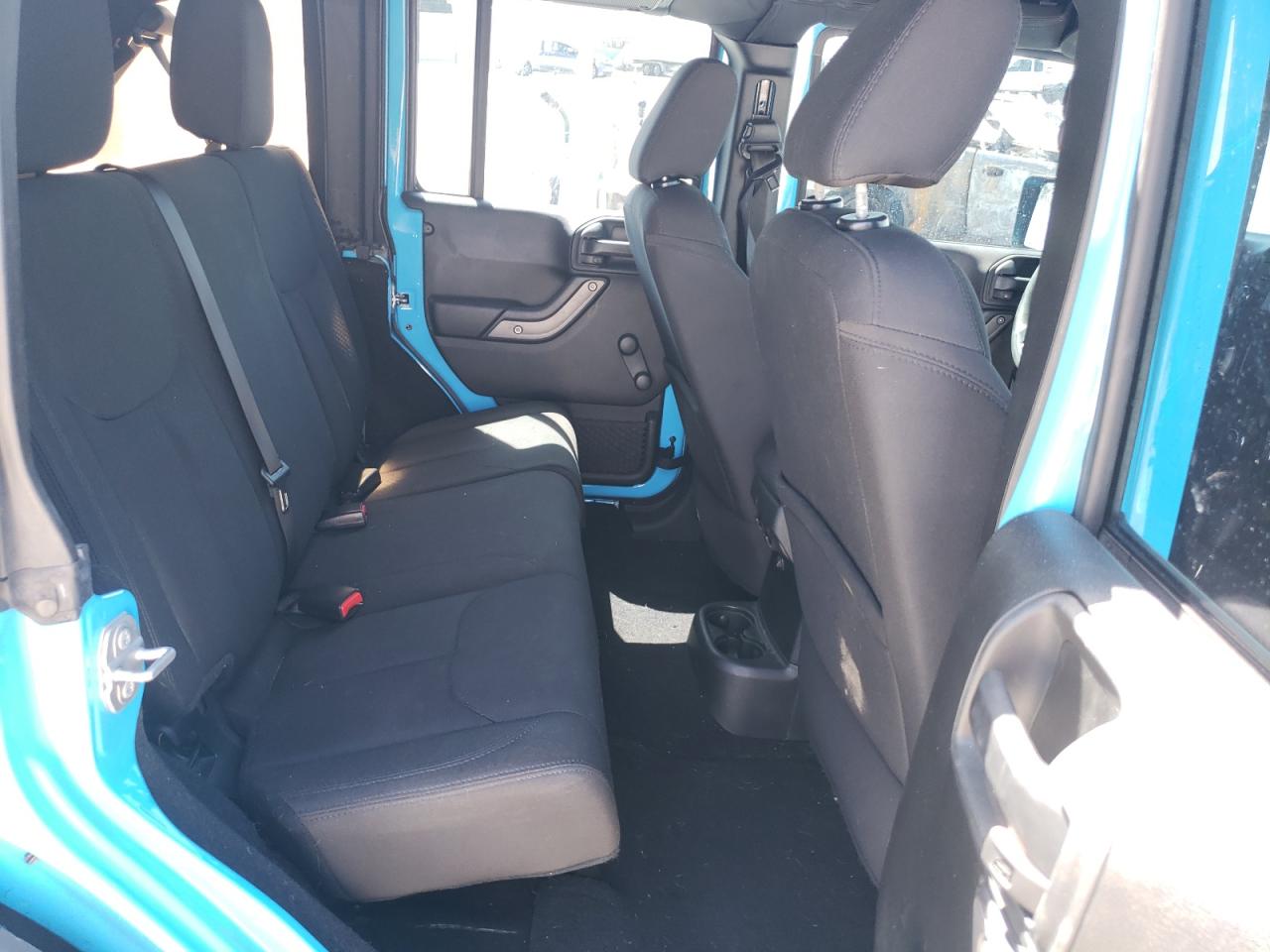 Photo 6 from auction – 2017 JEEP WRANGLER U with VIN 1C4BJWDG4HL669964