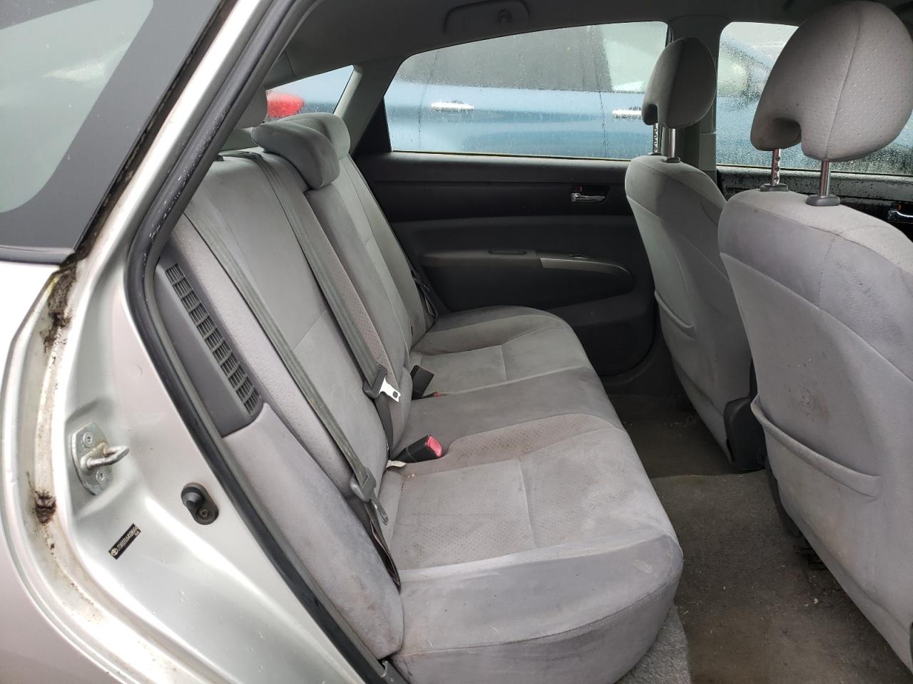 Photo 6 from auction – 2004 TOYOTA PRIUS with VIN JTDKB20U640088494