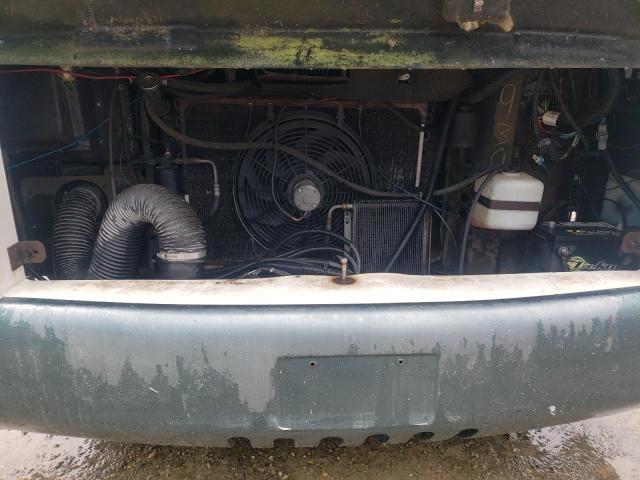 Photo 7 from auction – 1998 CHEVROLET P30 with VIN 1GBLP37J6W3309301
