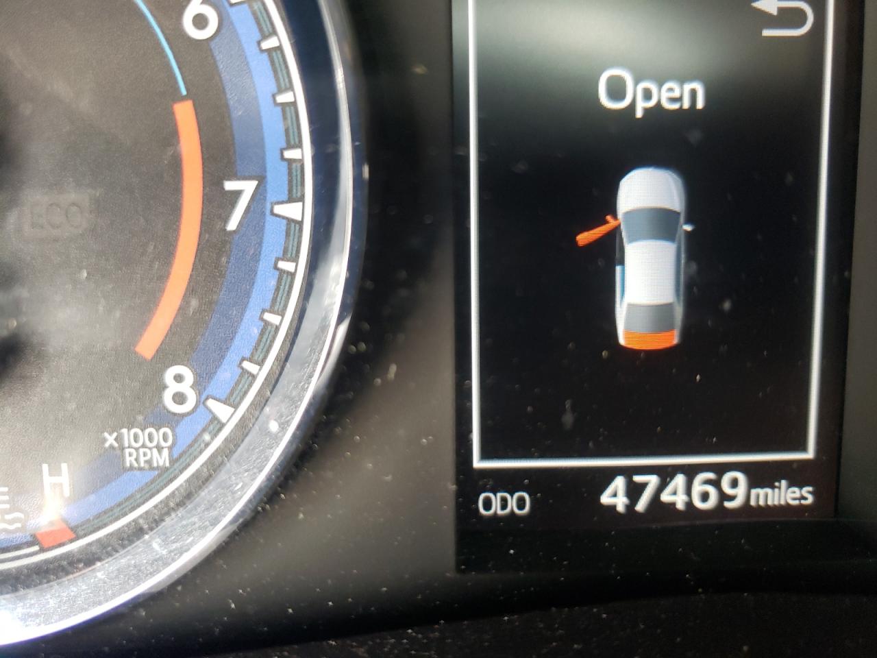 Photo 8 from auction – 2017 TOYOTA COROLLA L with VIN 2T1BURHE1HC831767