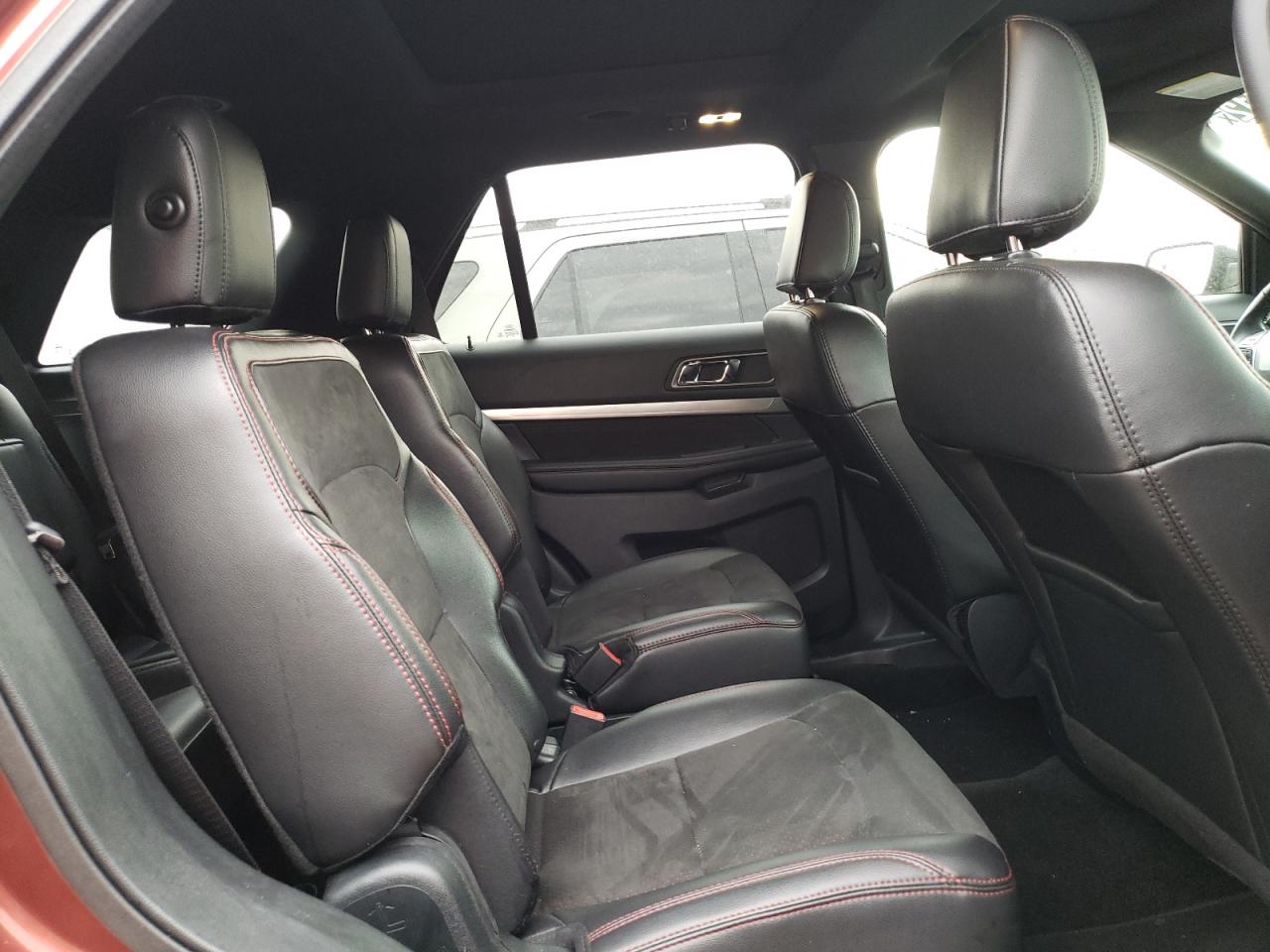 Photo 6 from auction – 2018 FORD EXPLORER X with VIN 1FM5K8D8XJGC25965