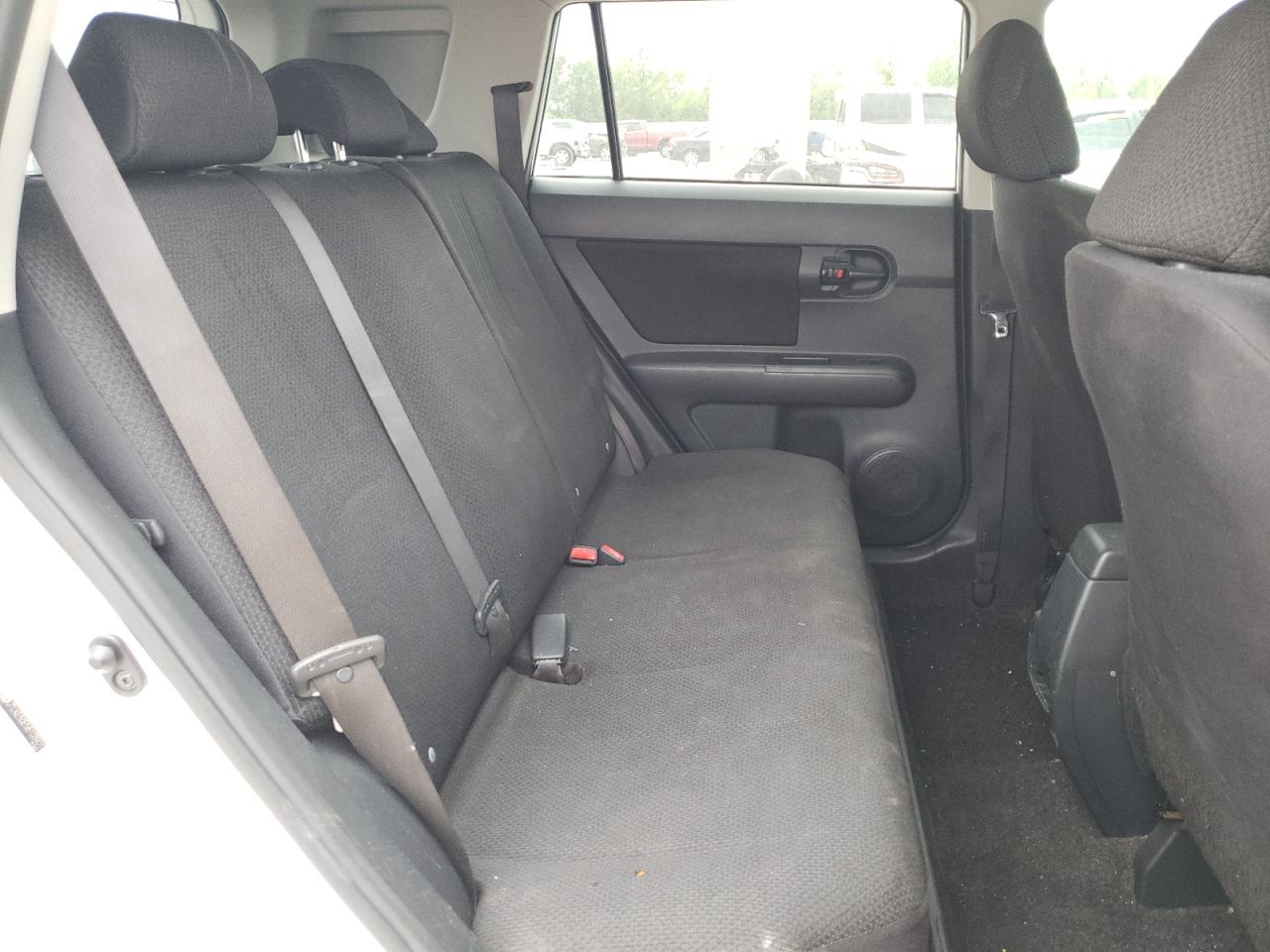 Photo 6 from auction – 2008 SCION XB with VIN JTLKE50E581039017