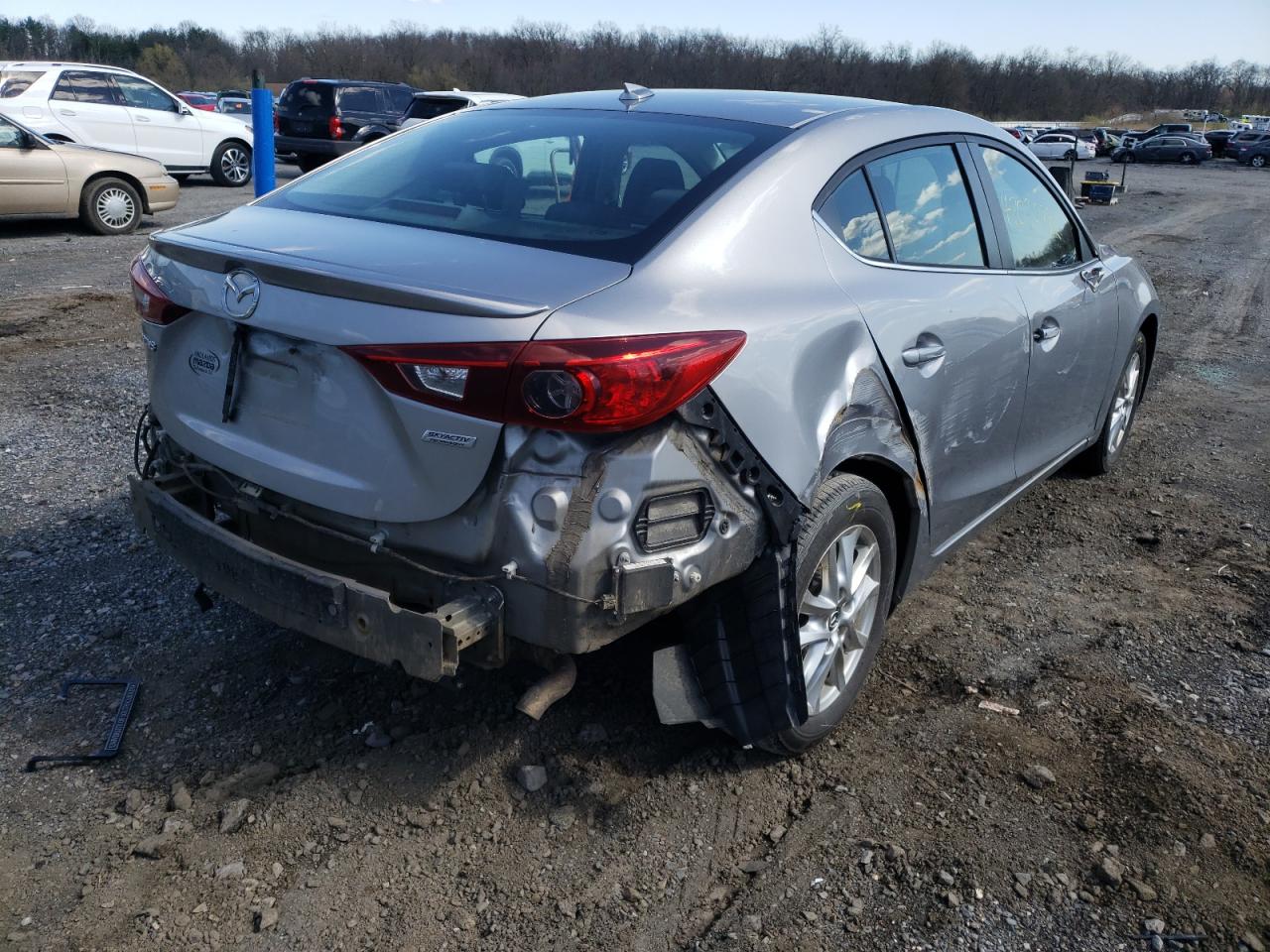 Photo 4 from auction – 2016 MAZDA 3 TOURING with VIN 3MZBM1W70GM241522