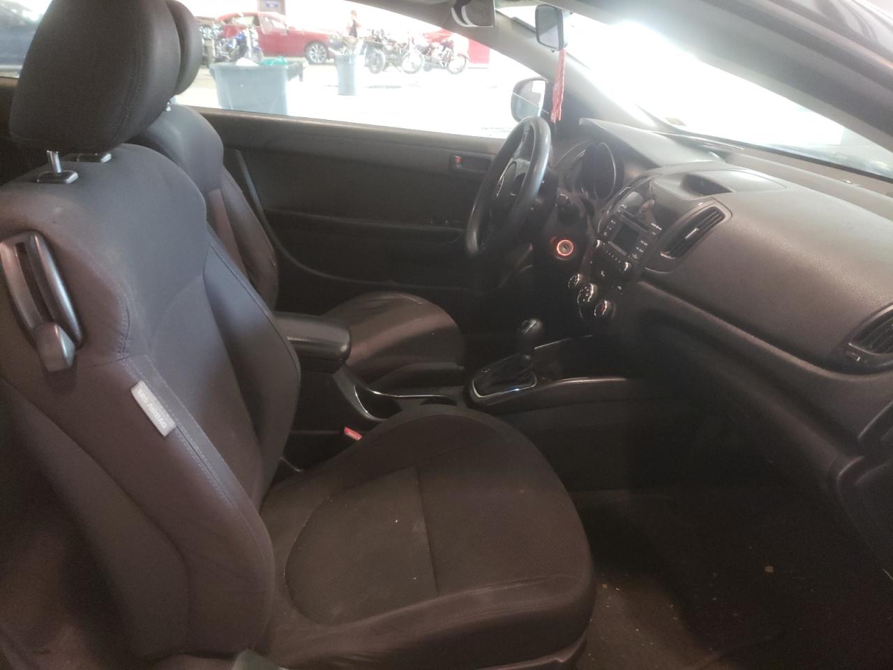 Photo 5 from auction – 2012 KIA FORTE EX with VIN KNAFU6A22C5544134