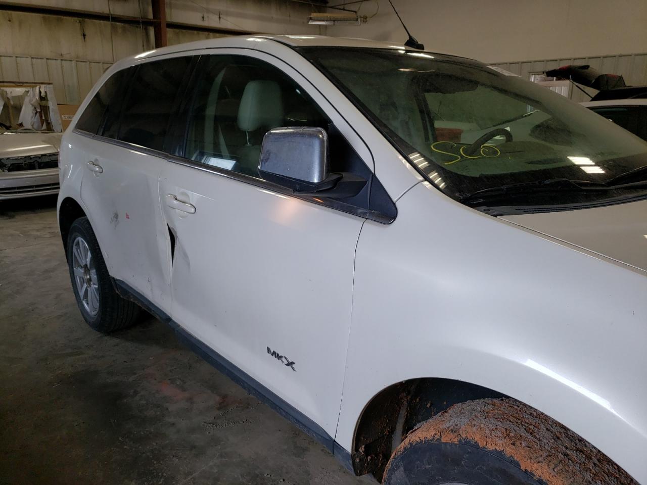 Photo 9 from auction – 2007 LINCOLN MKX with VIN 2LMDU68C87BJ21990