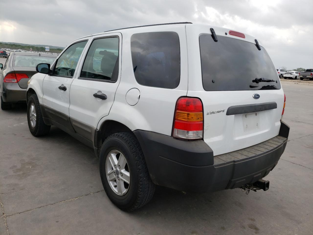 Photo 3 from auction – 2005 FORD ESCAPE XLS with VIN 1FMYU02Z95KB28540