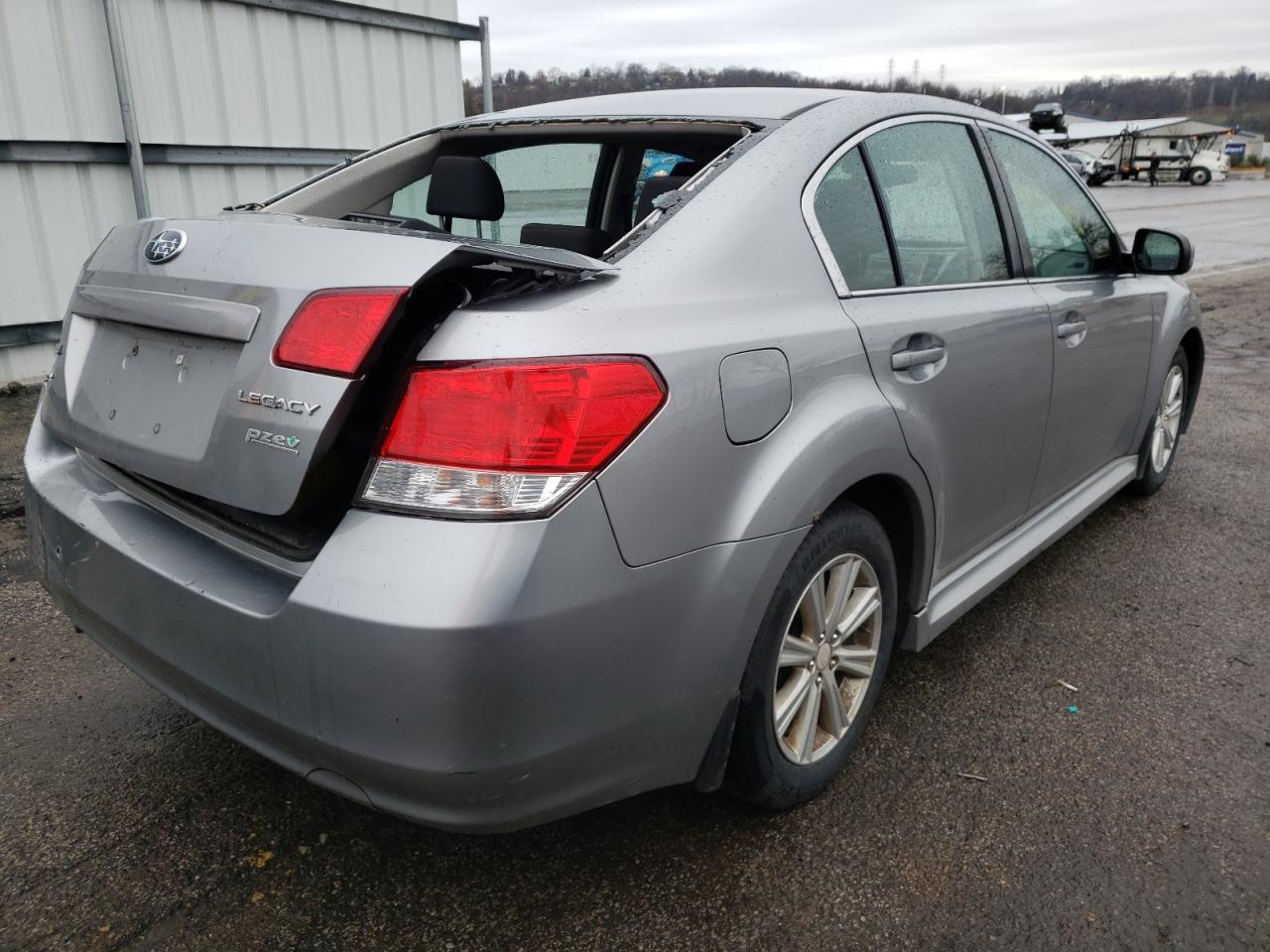 Photo 4 from auction – 2011 SUBARU LEGACY 2.5 with VIN 4S3BMBG69B3230463