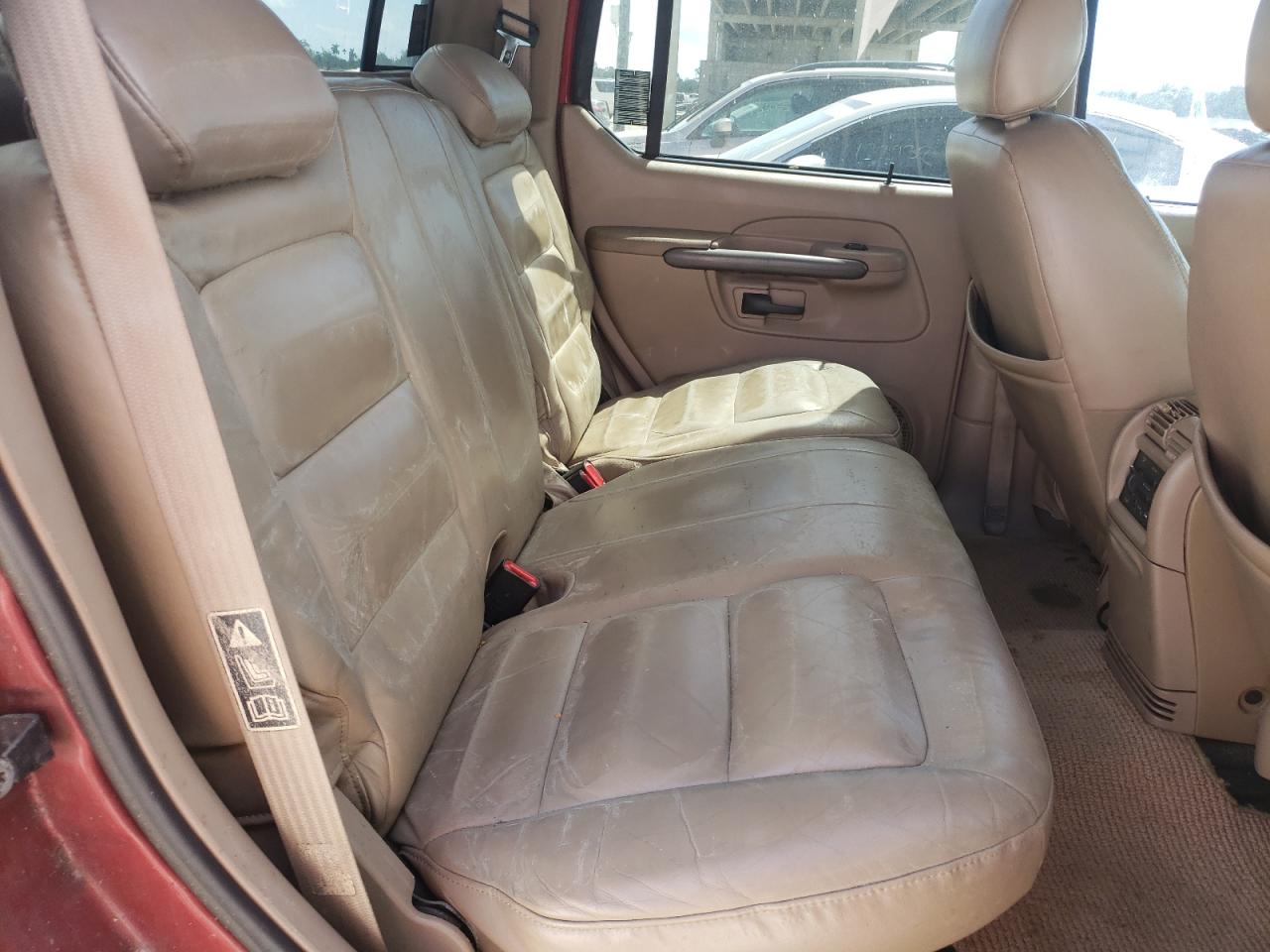 Photo 6 from auction – 2001 FORD EXPLORER S with VIN 1FMZU67E11UA47074