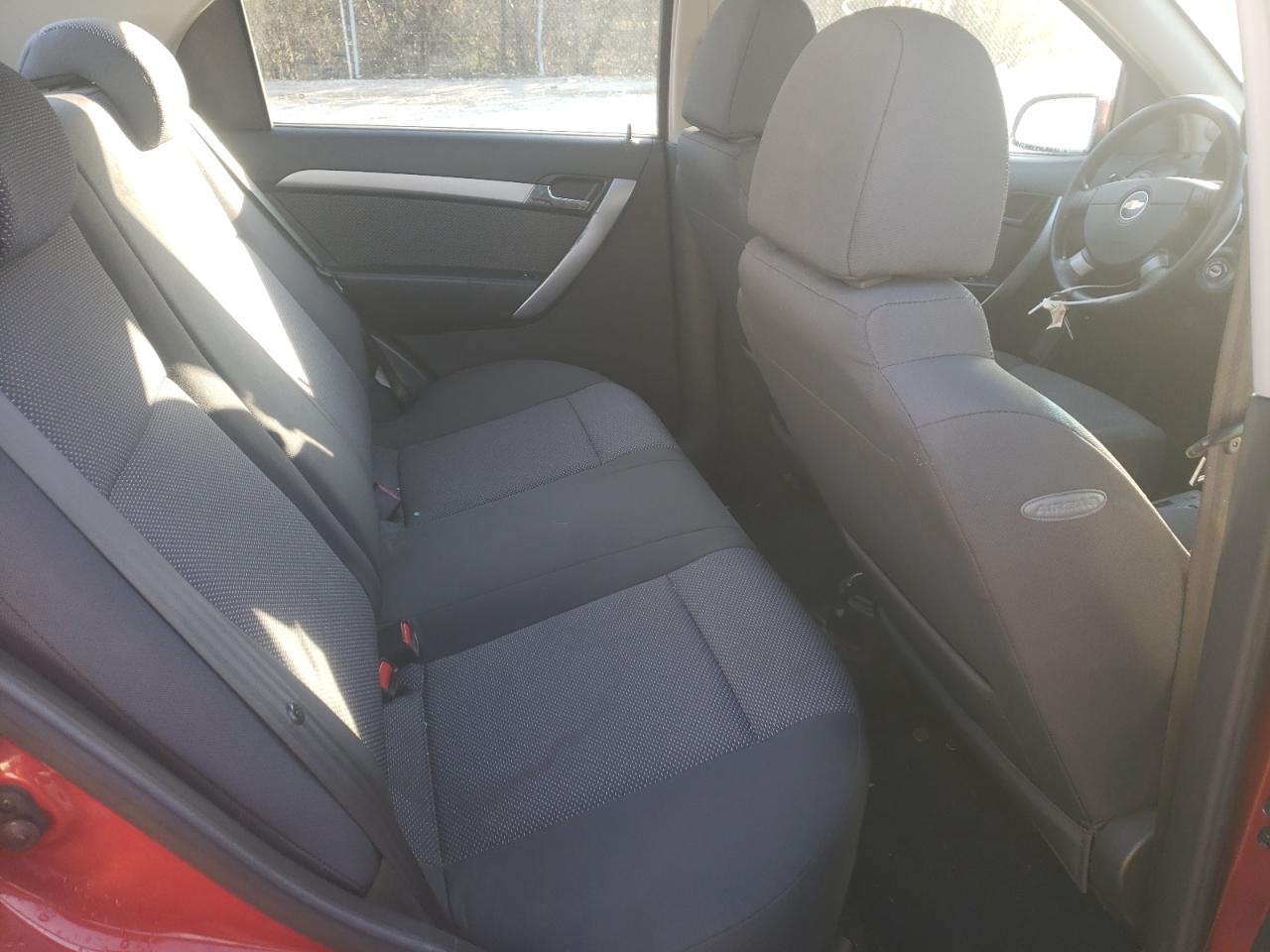 Photo 6 from auction – 2010 CHEVROLET AVEO LS with VIN KL1TD5DE7AB132027