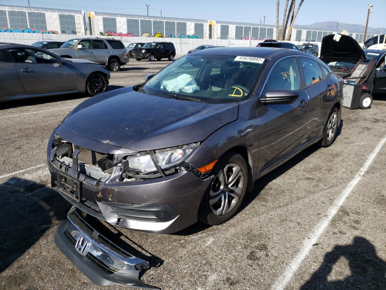 Photo 2 from auction – 2016 HONDA CIVIC LX with VIN 19XFC2F52GE209581