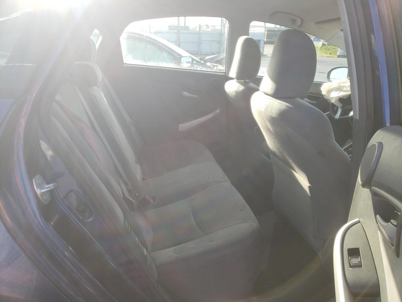 Photo 6 from auction – 2010 TOYOTA PRIUS with VIN JTDKN3DU3A0048571