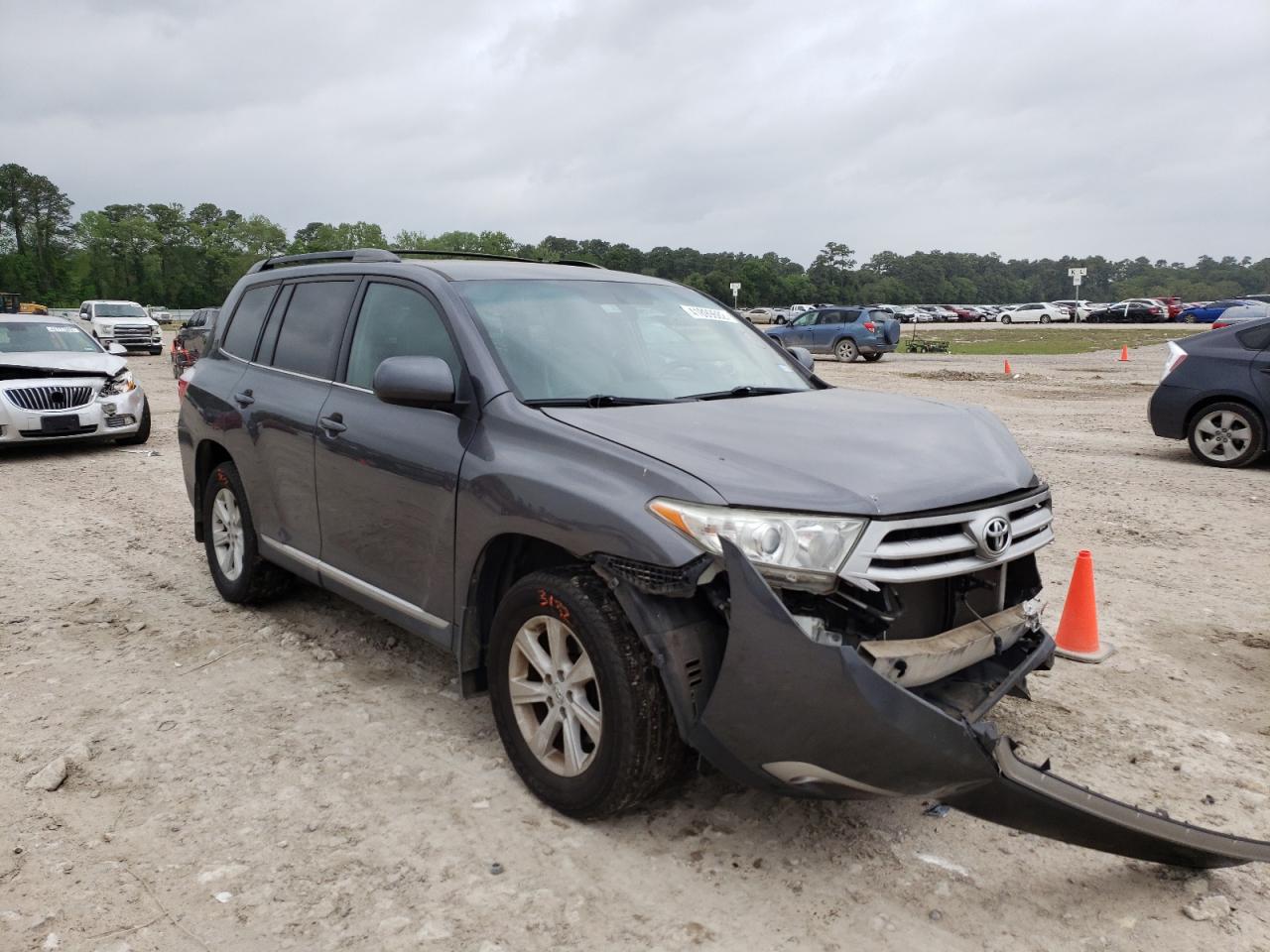 Photo 1 from auction – 2013 TOYOTA HIGHLANDER with VIN 5TDZK3EHXDS130419