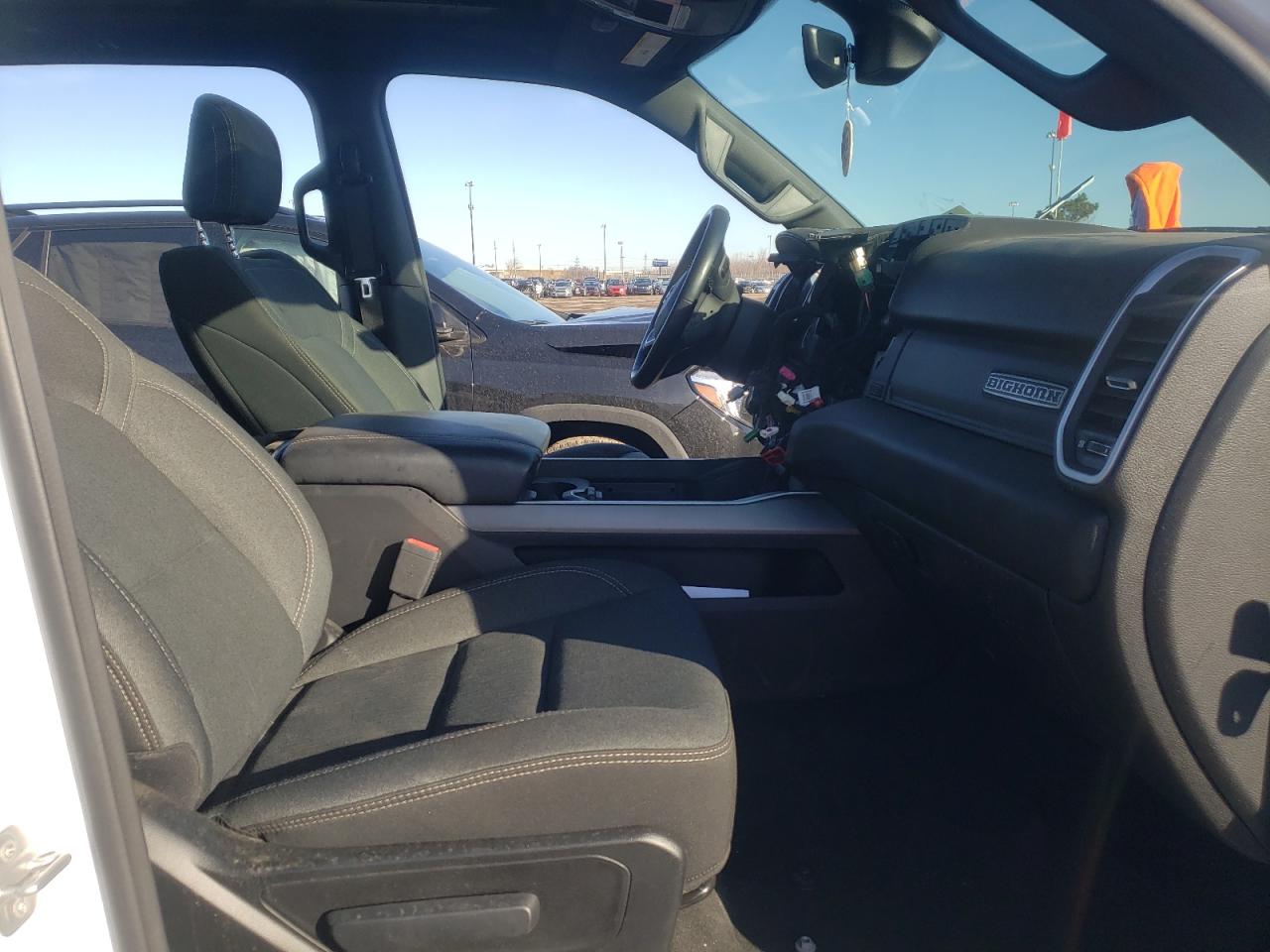 Photo 5 from auction – 2020 RAM 1500 BIG H with VIN 1C6SRFFT4LN383751