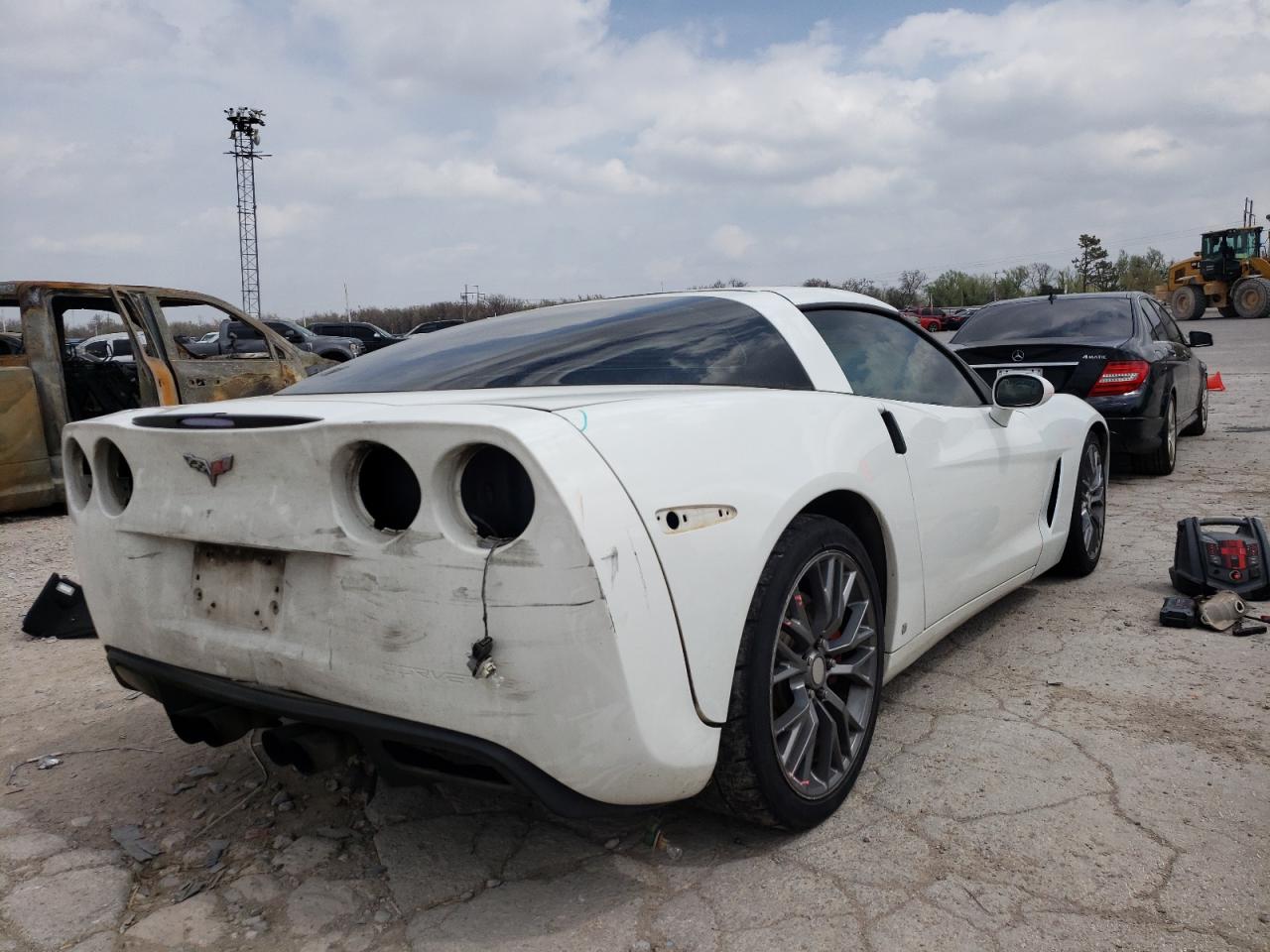 Photo 4 from auction – 2005 CHEVROLET CORVETTE with VIN 1G1YY24U355104831