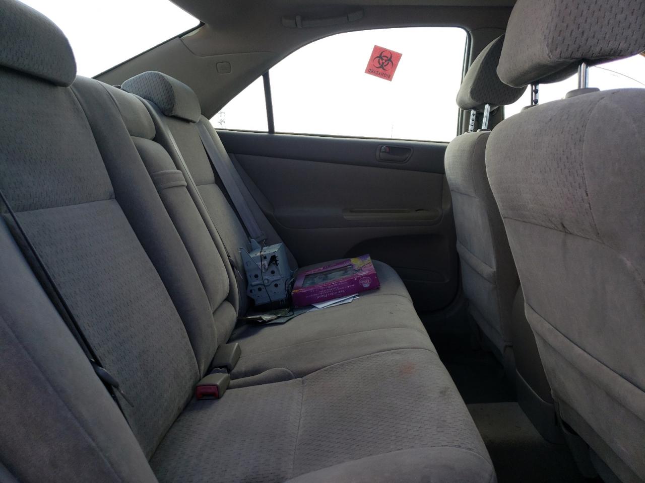 Photo 6 from auction – 2002 TOYOTA CAMRY LE with VIN 4T1BF30K12U018461