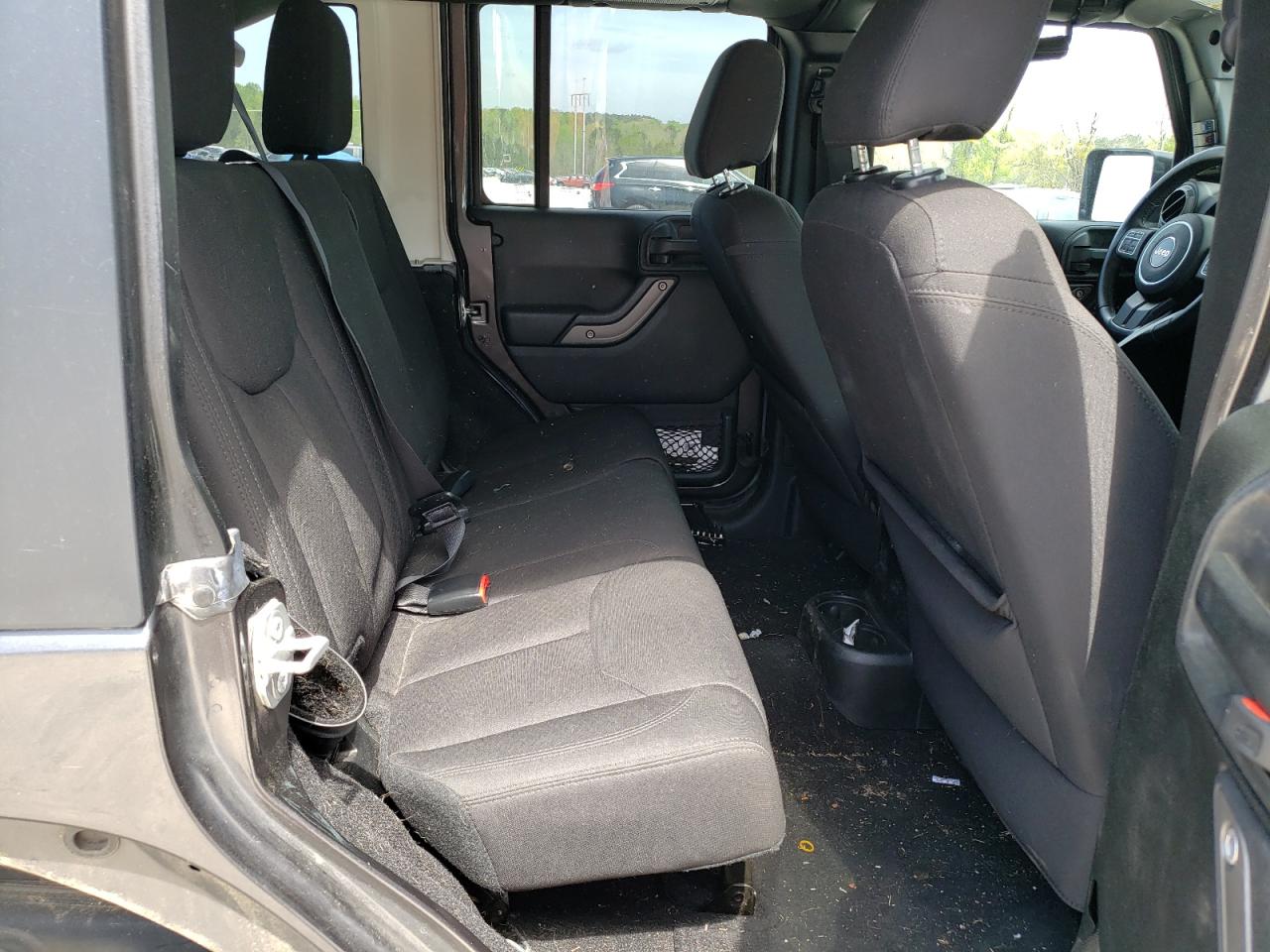 Photo 6 from auction – 2016 JEEP WRANGLER U with VIN 1C4BJWDG7GL287717