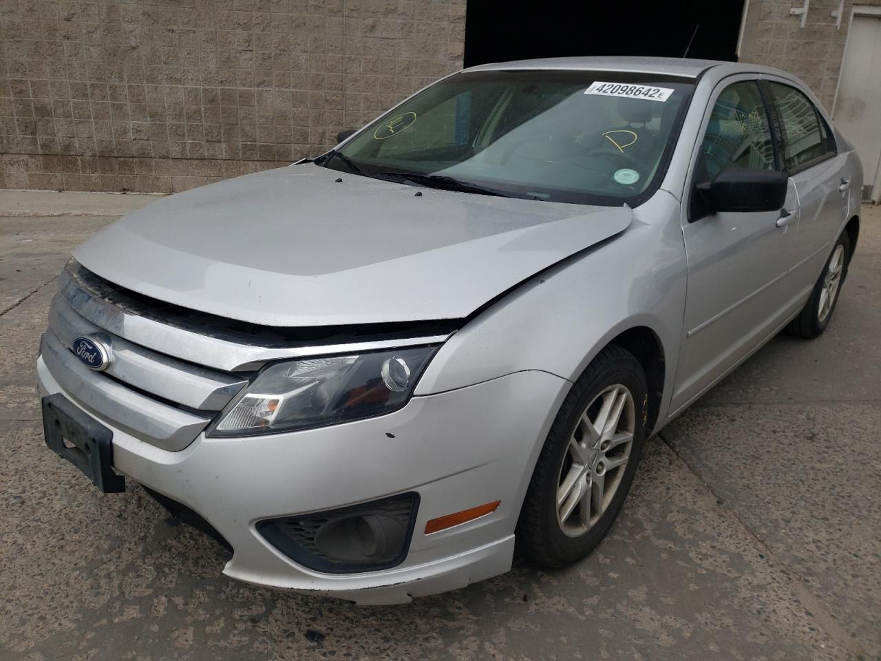 Photo 2 from auction – 2011 FORD FUSION with VIN 3FAHP0GA5BR226783