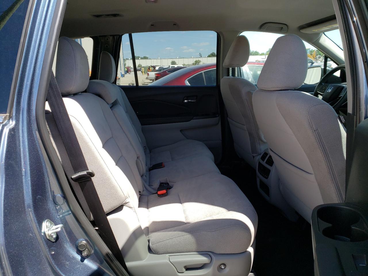 Photo 17 from auction – 2020 HONDA PILOT EX with VIN 5FNYF6H33LB061870
